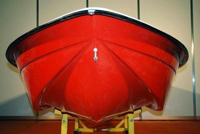 Laiva Amber 365, 380 kg цена и информация | Laivas un kajaki | 220.lv