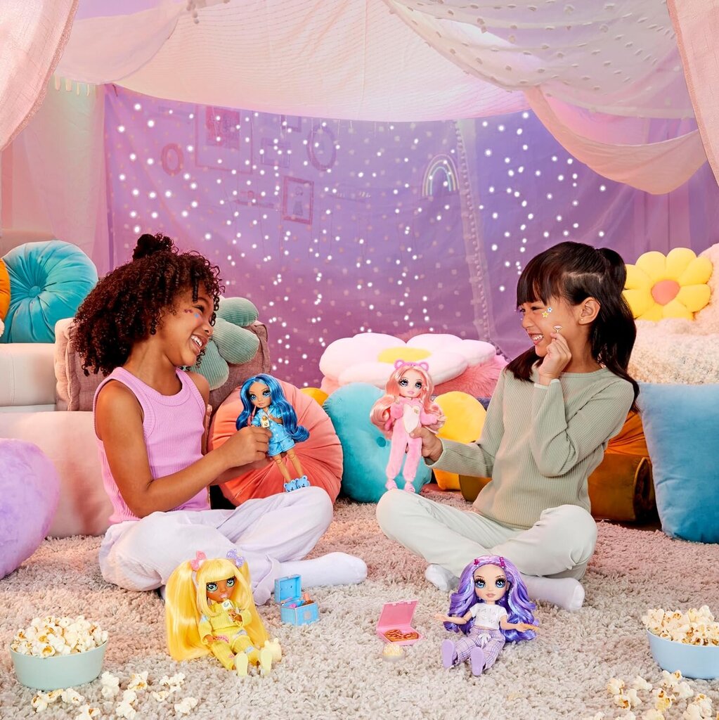 Lelle ar pidžamas ballītes aksesuāriem Rainbow High Junior PJ Party Skyler, zila цена и информация | Rotaļlietas meitenēm | 220.lv
