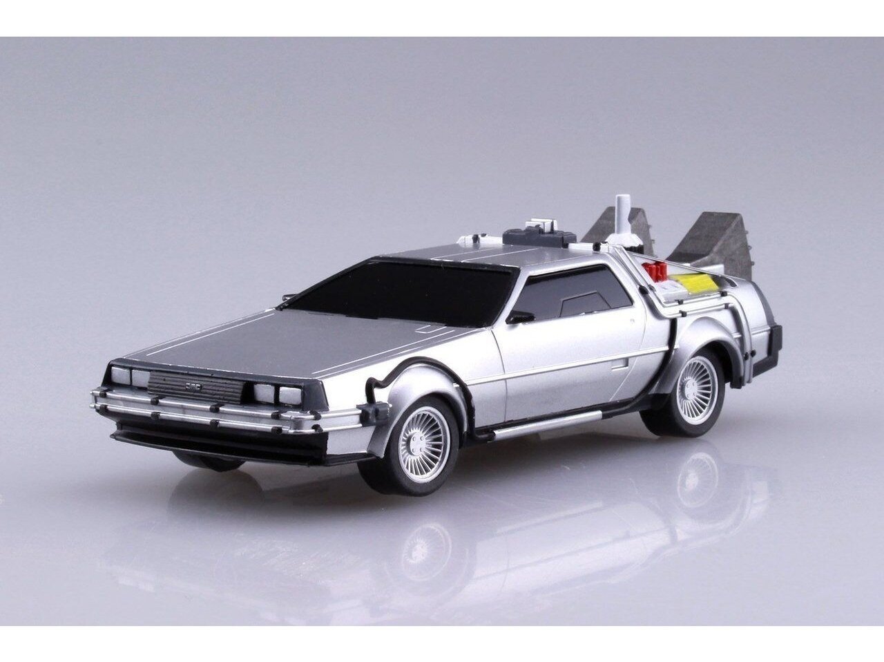 Līmējamais modelis Aoshima - DeLorean DMC-12 "Back to the Future II" Pull back, 1/43, 05476 цена и информация | Līmējamie modeļi | 220.lv