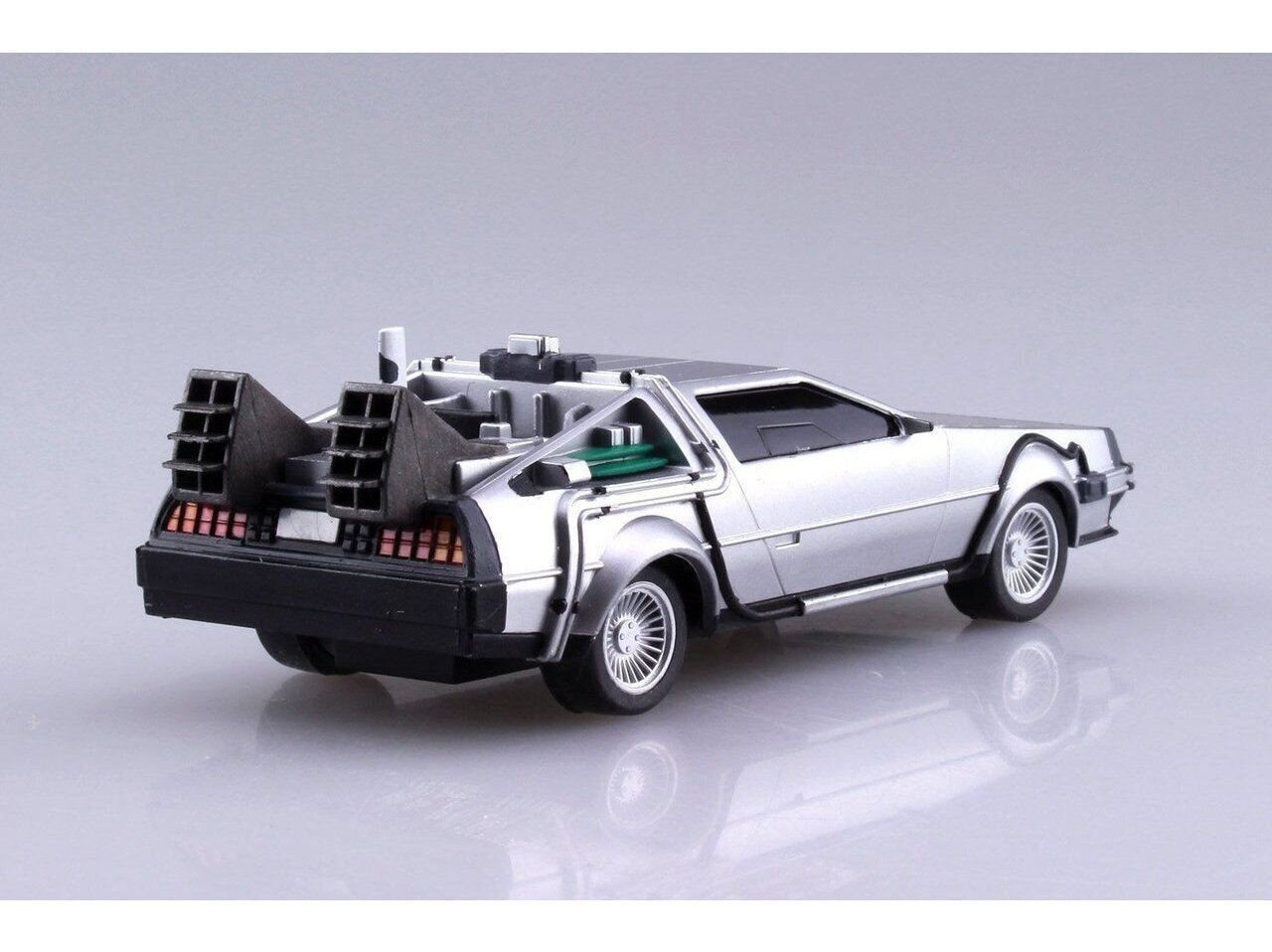 Līmējamais modelis Aoshima - DeLorean DMC-12 "Back to the Future II" Pull back, 1/43, 05476 цена и информация | Līmējamie modeļi | 220.lv