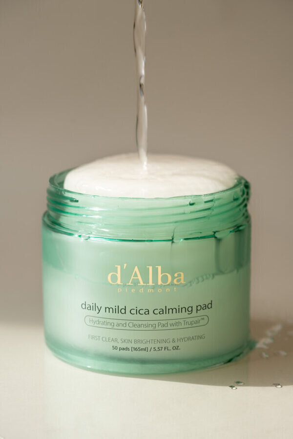 Sejas spilventiņi ar nomierinošu efektu d`Alba Daily Mild Cica Calming Pad, 165ml, 50gab. cena un informācija | Sejas ādas kopšana | 220.lv