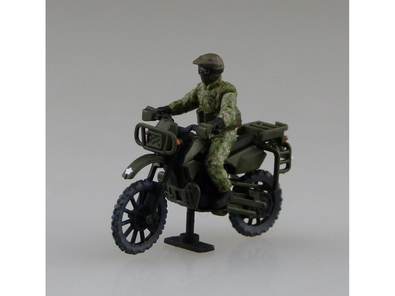 Līmējamais modelis Aoshima - JGSDF Type 16 MCV Rapid Deployment Regiment, 1/72, 05684 cena un informācija | Līmējamie modeļi | 220.lv