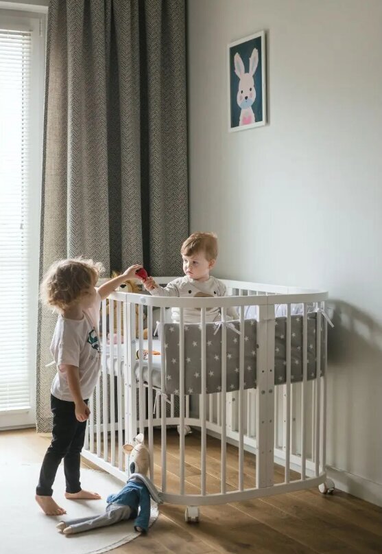 Transformējamā bērnu gultiņa 7in1 Waldin balta +Matracis cena un informācija | Zīdaiņu gultas | 220.lv