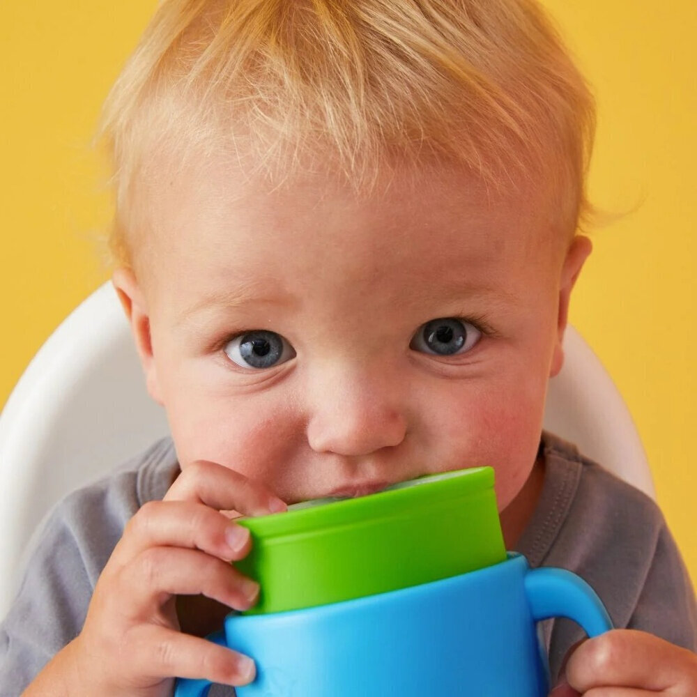 360 krūzīte mācīties dzert, 6m+, Strawberry Shake, B.Box cena un informācija | Bērnu pudelītes un to aksesuāri | 220.lv