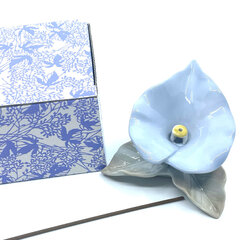Японская керамическая подставка для благовоний Calla Lily Blue, Baieido цена и информация | Ароматы для дома | 220.lv