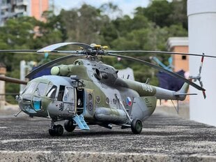 Saliekamais modelis AMK Mi-17 Hip Early, 1/48 cena un informācija | Konstruktori | 220.lv