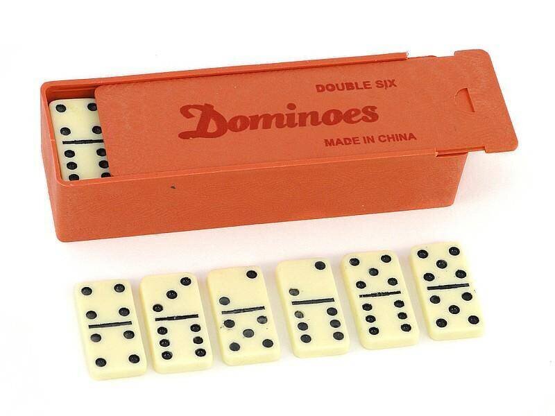 Galda spēle Domino цена и информация | Galda spēles | 220.lv