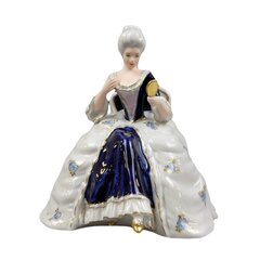 Royal Dux Bohemia porcelāna statuete "Sēdoša rokoko dāma ar spoguli", 15 cm cena un informācija | Interjera priekšmeti | 220.lv