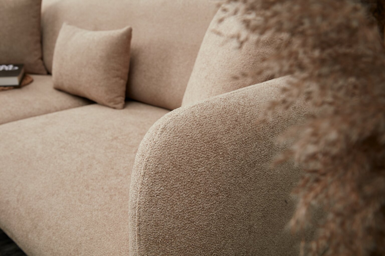 Dīvāns-gulta Asir Simena, smilškrāsā cena un informācija | Dīvāni | 220.lv