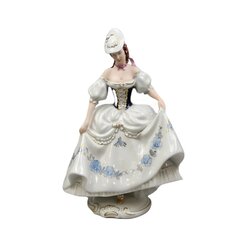 Porcelāna statuete, Meitene ar cepurīti cena un informācija | Interjera priekšmeti | 220.lv