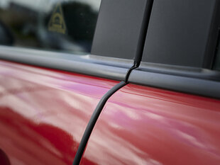 Automašīnas durvju malas bampera profils, 10 m, melns cena un informācija | Auto piederumi | 220.lv