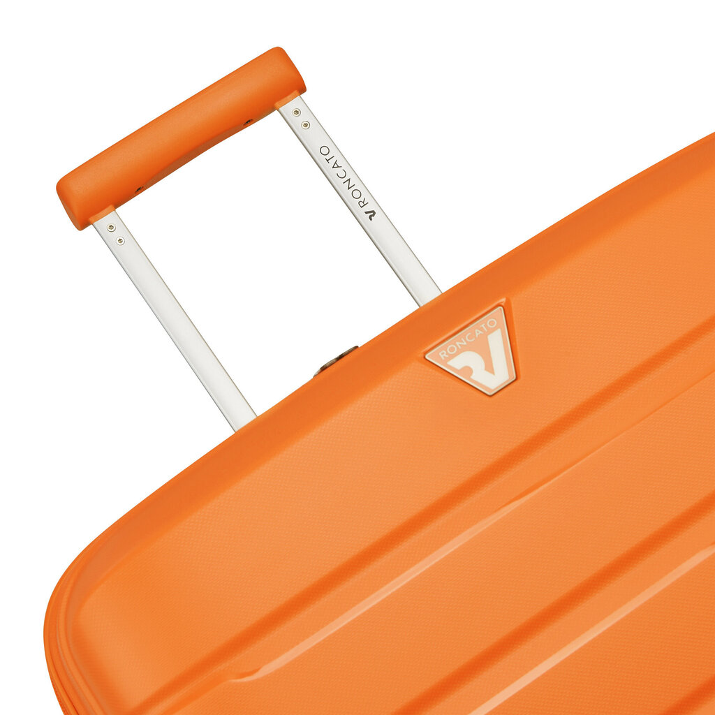 Vidējs koferis Roncato B-Flying, M oranžs cena un informācija | Koferi, ceļojumu somas | 220.lv