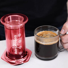 AeroPress Clear Red Coffee Brewer cena un informācija | Kafijas dzirnaviņas | 220.lv