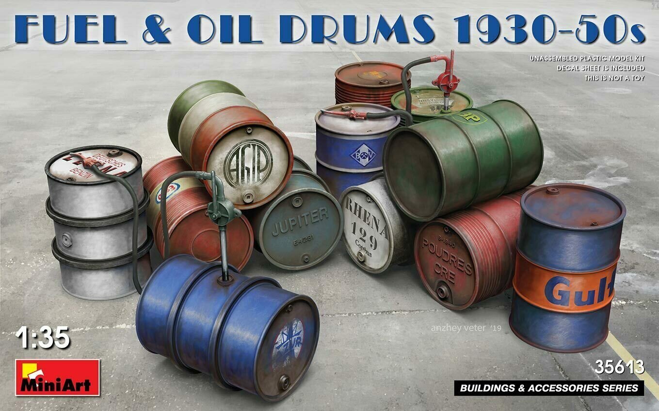 Līmējams modelis MiniArt 35613 Fuel &amp; Oil Drums 1930-50s 1/35 цена и информация | Līmējamie modeļi | 220.lv