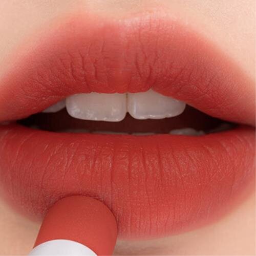 rom&nd ZERO MATTE LIPSTICK 18 TANNING RED - matēta lūpu krāsa cena un informācija | Lūpu krāsas, balzāmi, spīdumi, vazelīns | 220.lv