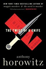 Twist of a Knife: A British Cozy Mystery cena un informācija | Fantāzija, fantastikas grāmatas | 220.lv