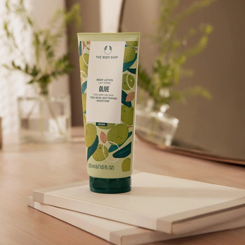 Ķermeņa losjons The Body Shop Olive Body Lotion, 200 ml cena un informācija | Ķermeņa krēmi, losjoni | 220.lv