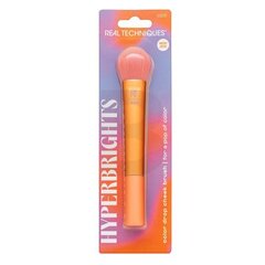 Real Techniques Hyperbrights Color Drop Cheek Brush Кисть для румян цена и информация | Кисти для макияжа, спонжи | 220.lv