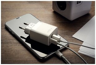 Sienas lādētājs fiksētais 1xUsb-A 1xUsb-C Pd un Qc 3.0 20W balts cena un informācija | Lādētāji un adapteri | 220.lv