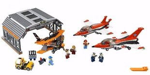 Конструктор Lego™ City Airport Air Show 60103 цена и информация | Kонструкторы | 220.lv
