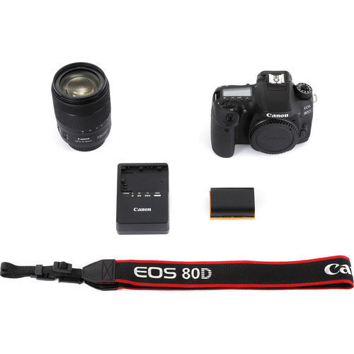 Canon EOS 80D + EF-S 18-135 mm IS USM komplekts, Melns cena un informācija | Digitālās fotokameras | 220.lv