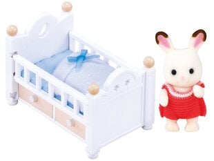 Маленький кролик с кроваткой Sylvanian Families цена и информация | Игрушки для девочек | 220.lv