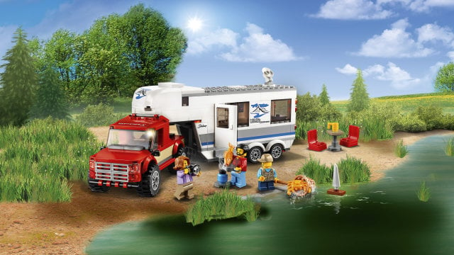 60182 LEGO® City Auto ar pieāķējamu furgonu цена и информация | Konstruktori | 220.lv