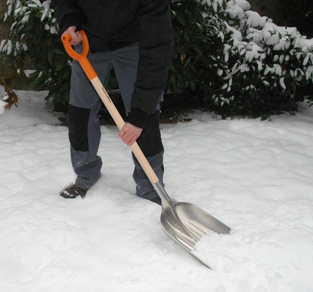 Sniega lāpsta Fiskars 1001637 cena un informācija | Sniega lāpstas, stūmēji | 220.lv