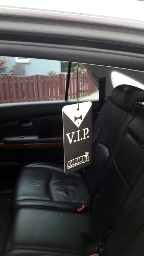 Auto gaisa atsvaidzinātājs VIP № 300 Carolina Herrera "Good Girl" цена и информация | Auto gaisa atsvaidzinātāji | 220.lv