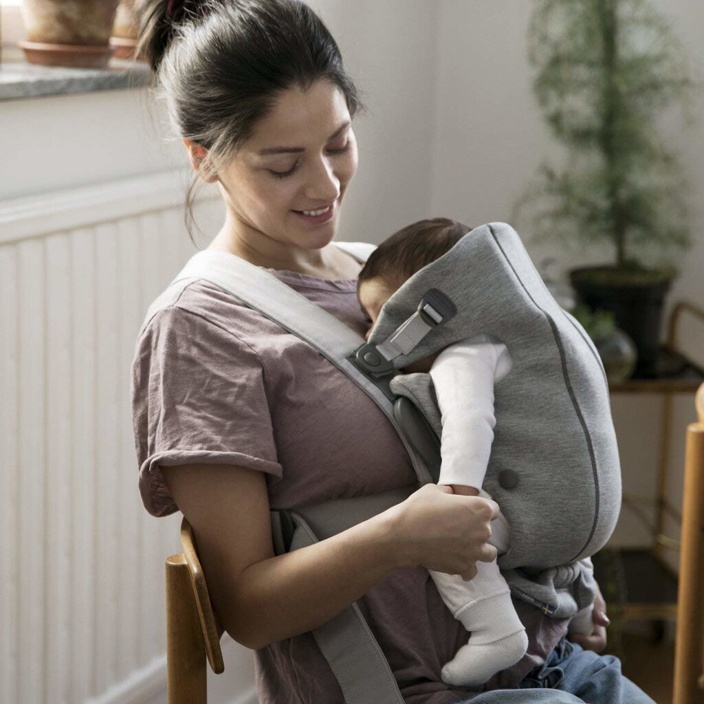 Ķengursoma Babybjörn Mini Carrier, Light Grey cena un informācija | Slingi, ķengursomas | 220.lv