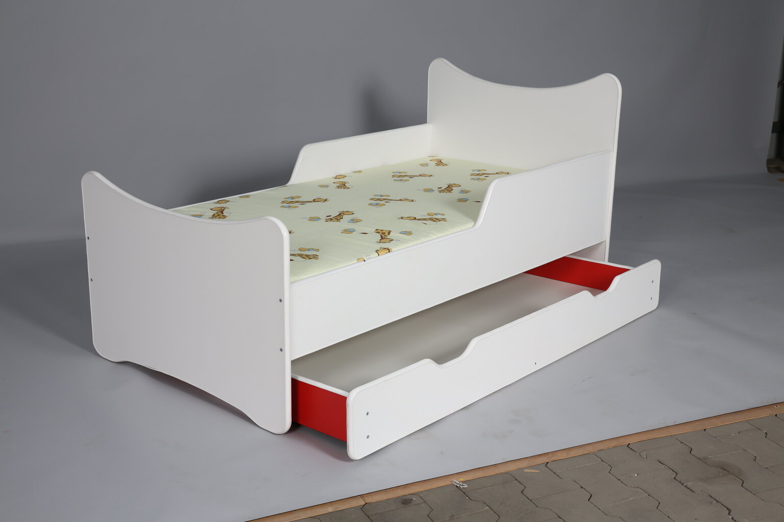 Gulta ar matraci un atvilktni SMB Big 3, 180x90 cm cena un informācija | Bērnu gultas | 220.lv
