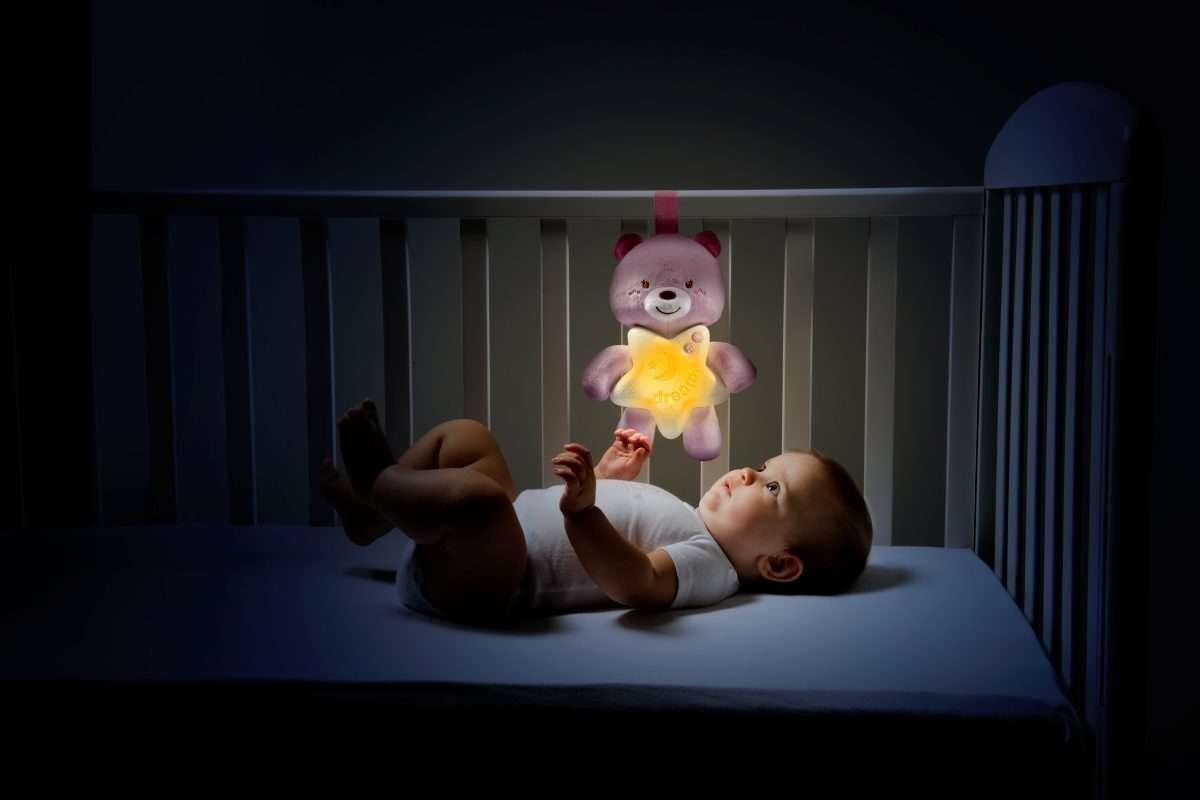 Lācis-nakts lampa Chicco Goodnight Bear First Dreams, Rozā cena un informācija | Rotaļlietas zīdaiņiem | 220.lv