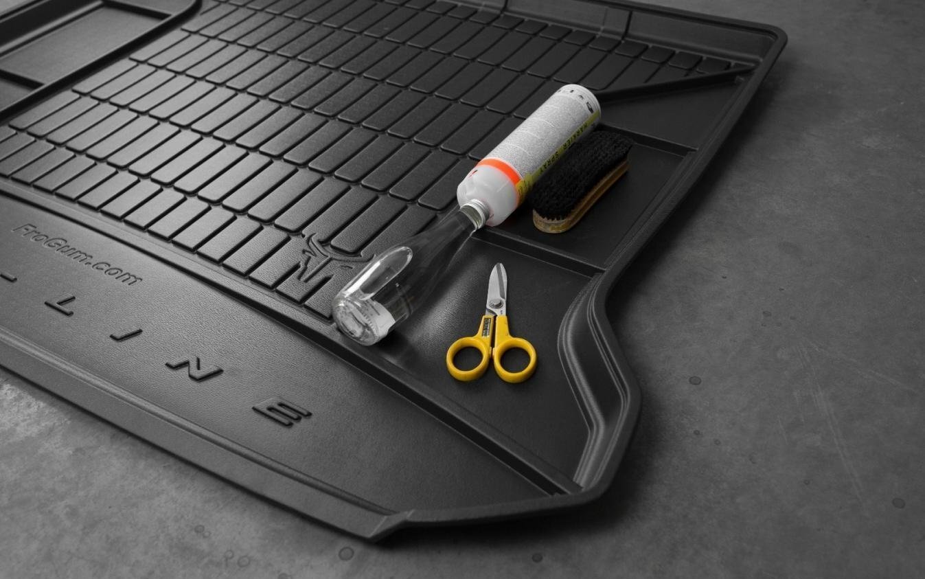 Bagāžnieka gumijas paklājs Proline FORD Focus Hatchback 5d. 2010 cena un informācija | Bagāžnieka paklājiņi pēc auto modeļiem | 220.lv