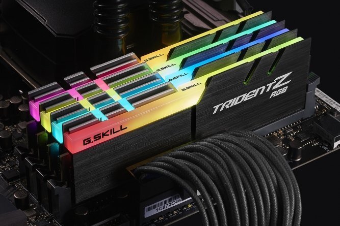 G.Skill TridentZ RGB DDR4, 4x8GB, 3600MHz, CL16 (F4-3600C16Q-32GTZR) cena un informācija | Operatīvā atmiņa (RAM) | 220.lv