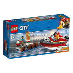 60213 LEGO® CITY Пожар в порту цена и информация | Конструкторы и кубики | 220.lv