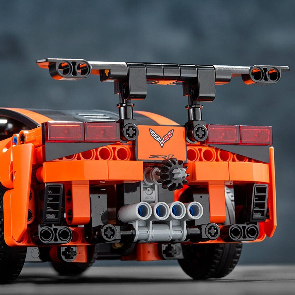 42093 LEGO® Technic Chevrolet Corvette ZR1 cena un informācija | Konstruktori | 220.lv