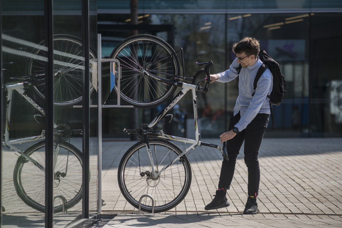 Velosipēda sienas turētājs Parkis Basic cena un informācija | Citi velo piederumi un aksesuāri | 220.lv