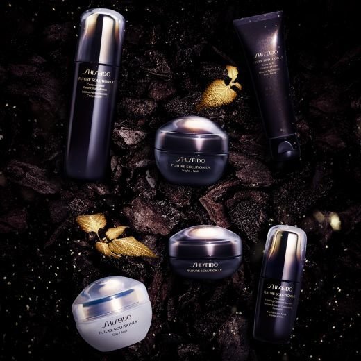 Dienas sejas krēms Shiseido Future Solution LX Total Protective SPF20 50 ml цена и информация | Sejas krēmi | 220.lv