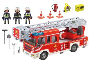 9463 PLAYMOBIL® City Action, Пожарник с шлангом для воды цена и информация | Конструкторы и кубики | 220.lv