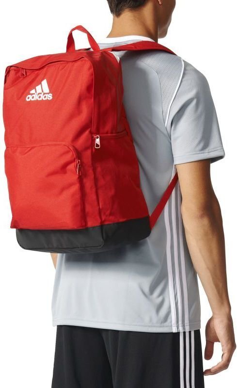 Mugursoma Adidas Tiro 17, 25 l, sarkana cena un informācija | Sporta somas un mugursomas | 220.lv