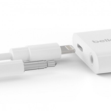 Adapter Belkin Lightning->3,5mm+Charge RockStar™ цена и информация | Adapteri un USB centrmezgli | 220.lv