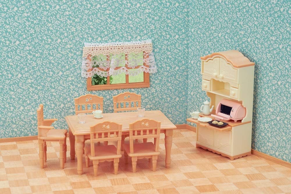 Ēdamistabas mēbeles Sylvanian Families cena un informācija | Rotaļlietas meitenēm | 220.lv