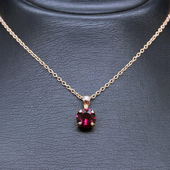 Кулон "Юнона (Ruby)" с кристаллами Swarovski™ цена и информация | Украшения на шею | 220.lv