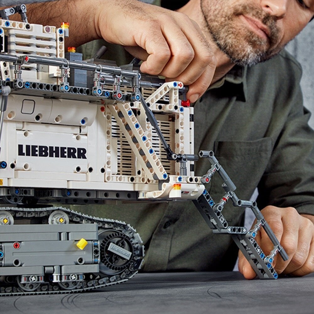 42100 LEGO® Technic Liebherr R 9800 ekskavators cena un informācija | Konstruktori | 220.lv