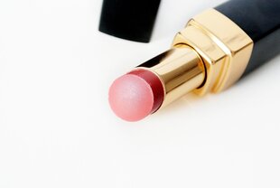 Lūpu krāsa Chanel Rouge Coco 3,5 g, 91 Boheme цена и информация | Помады, бальзамы, блеск для губ | 220.lv