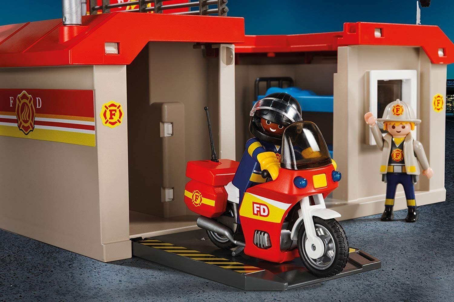 5663 Playmobil City Action Ugunsdzēsības stacija koferī cena un informācija | Konstruktori | 220.lv