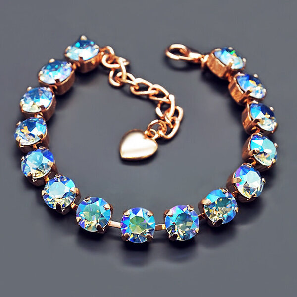 Браслет "Классика (Light Sapphire Shimmer)" с кристаллами Swarovski™ цена |  220.lv