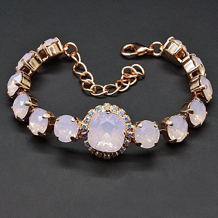 Aproce "Apžilbinošs Mirdzums III (Rose Water Opal)" ar Swarovski™ kristāliem цена и информация | Rokassprādzes | 220.lv