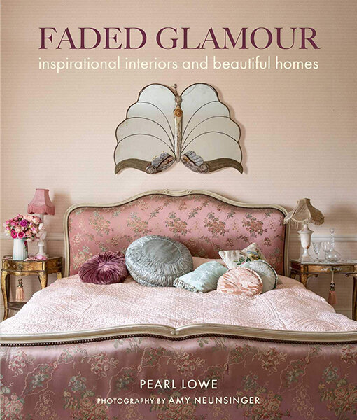 Faded Glamour : Inspirational Interiors and Beautiful Homes cena un informācija | Mākslas grāmatas | 220.lv