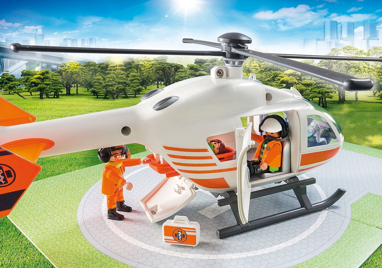 70048 PLAYMOBIL® City Life, Ātrās palīdzības helikopters cena un informācija | Konstruktori | 220.lv